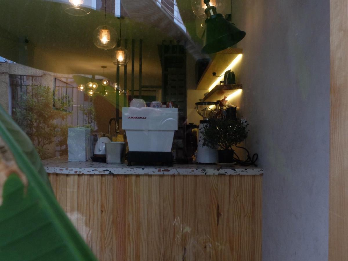 胡志明市 Half Coffee N Dorm旅舍 外观 照片